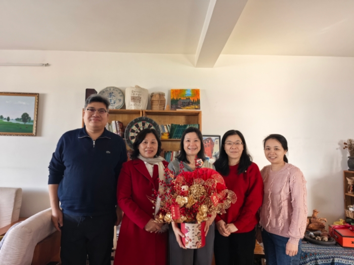 岁寒暖意浓 新春传党情——博彩app下载
儿牙与公卫党支部开展春节前走访慰问退休老同志活动 第 3 张