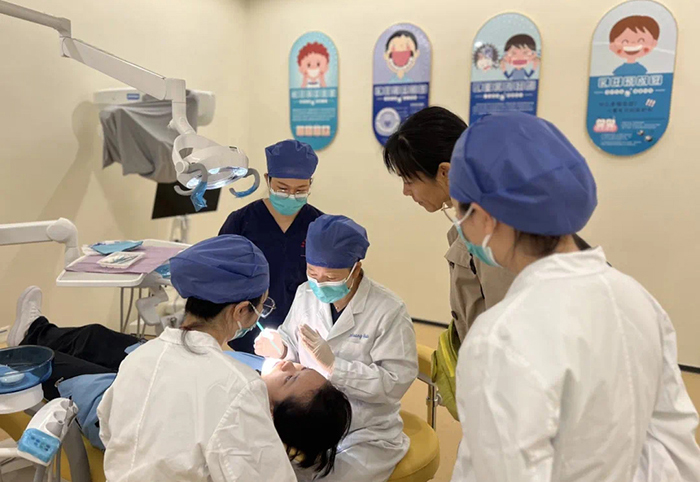 医教协同 强基赋能 ——博彩app推荐
打造口腔医学人才培养高地 第 4 张